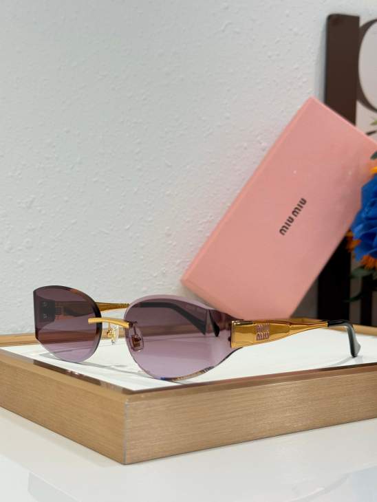 Picture of Miu Miu Sunglasses _SKUfw80947390fw